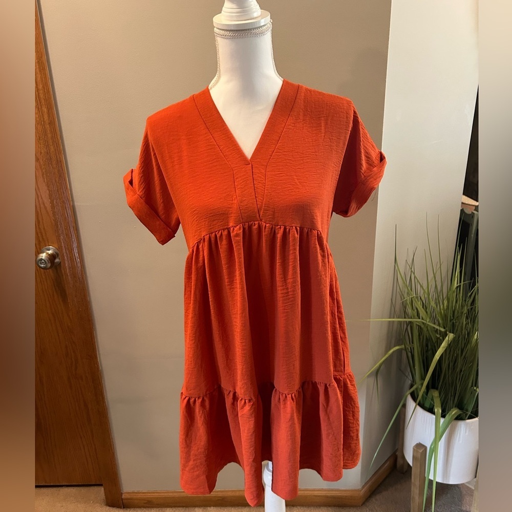 She + Sky Babydoll Dress Women Small Burnt Orange Boho V-Neck Tiered NWT